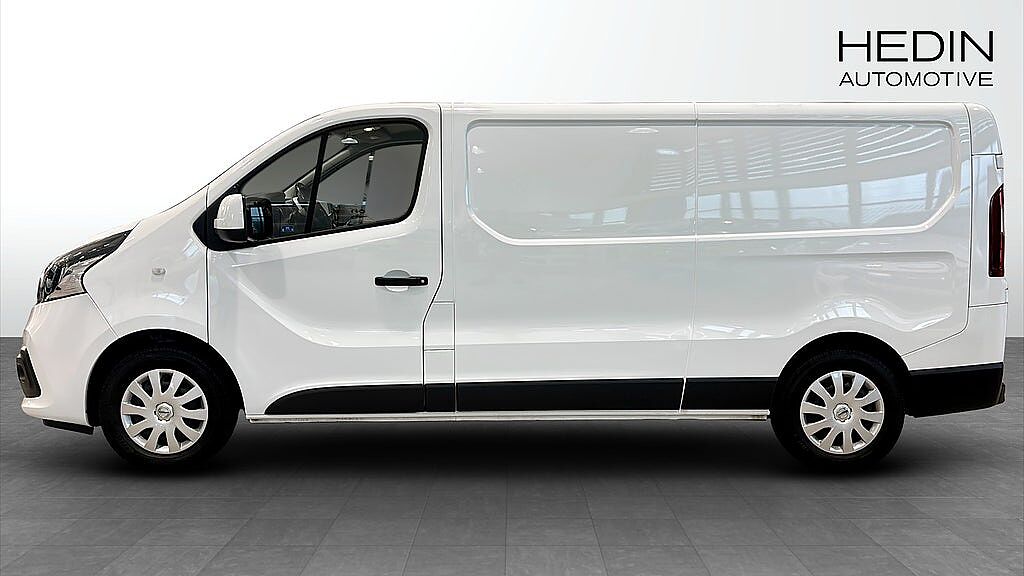 Nissan NV300